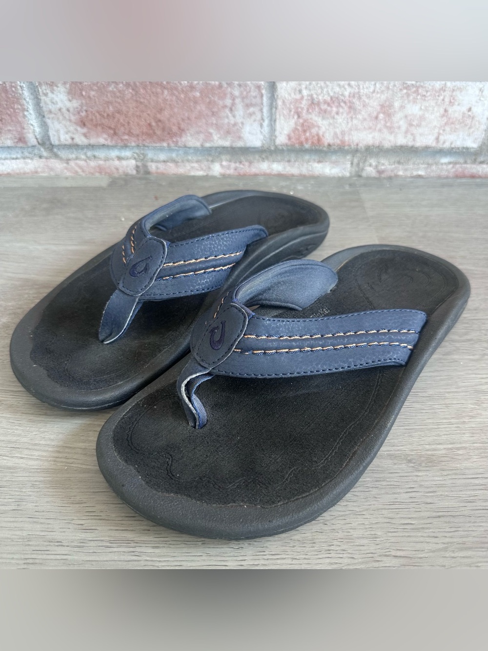 Olukai Hokua Flip Flop Thong Sandals Men’s 7 Navy Blue Beach Summer Comfort